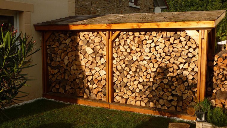 Stocker son bois de cheminée - Une Pièce en Plus